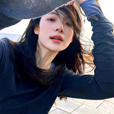 巴黎艳妹